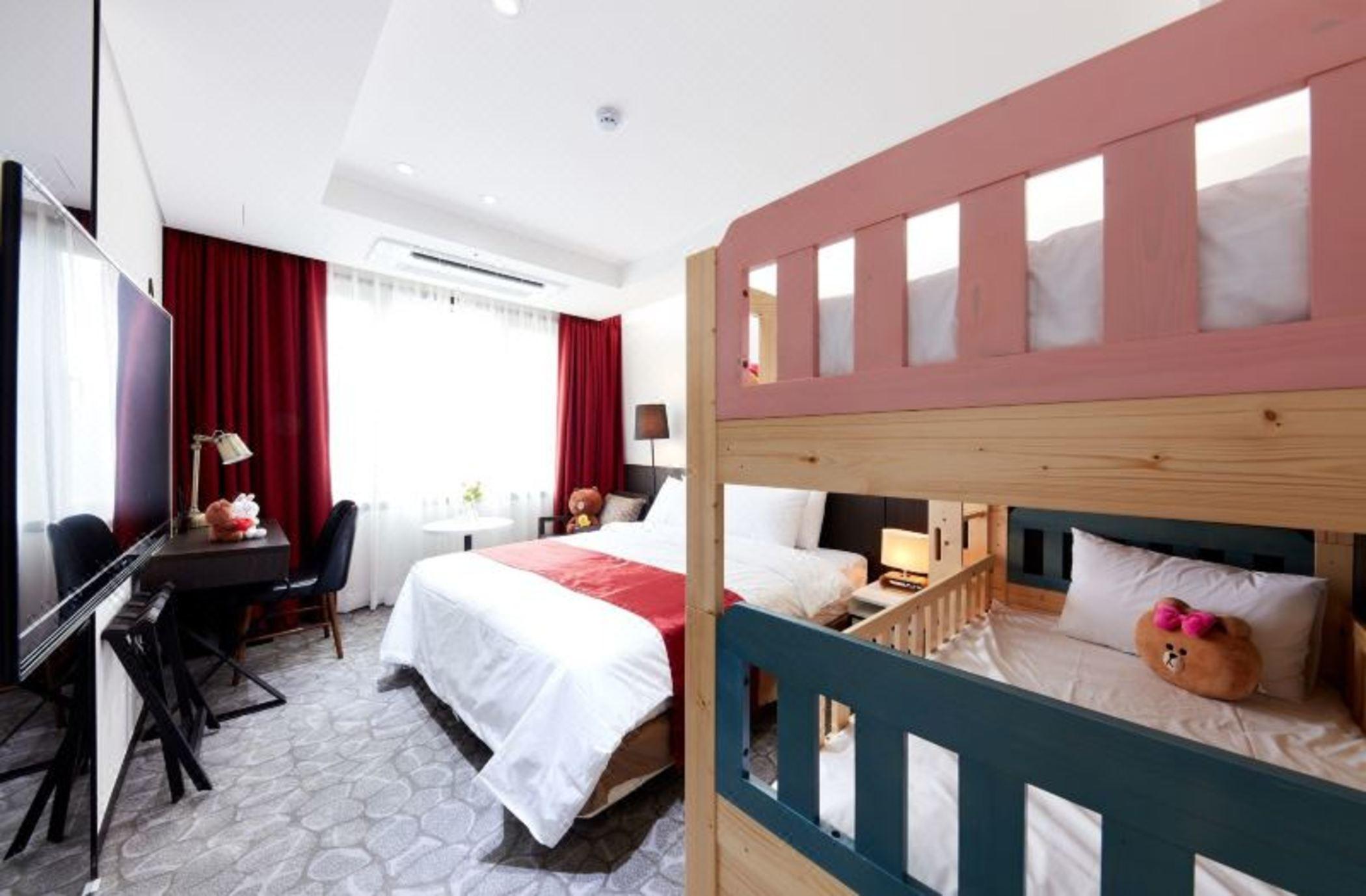 Ramada by Wyndham Yongin Hotel Bagian luar foto